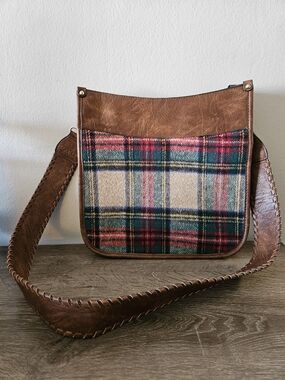Chloe Plaid Multi Crossbody by Jen & Co EUC